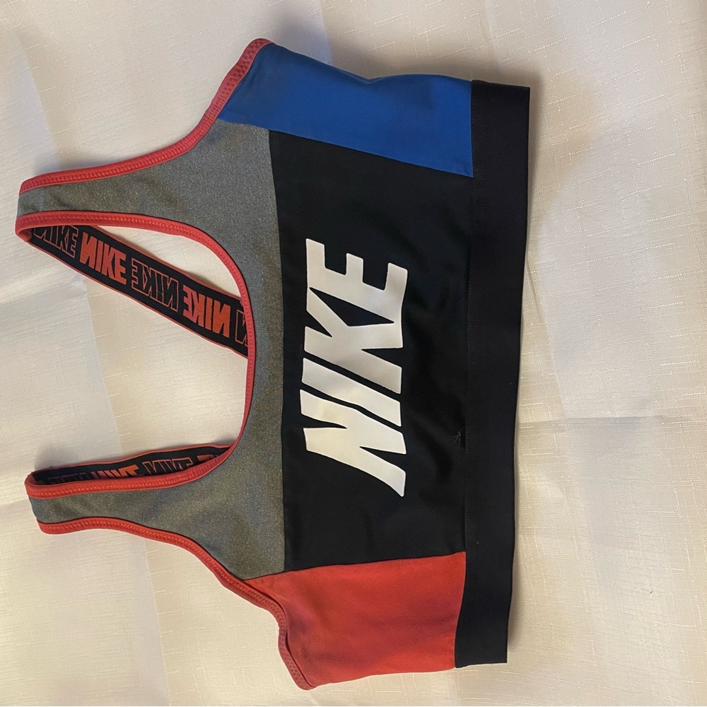 Nike Colorblock Sports Bra